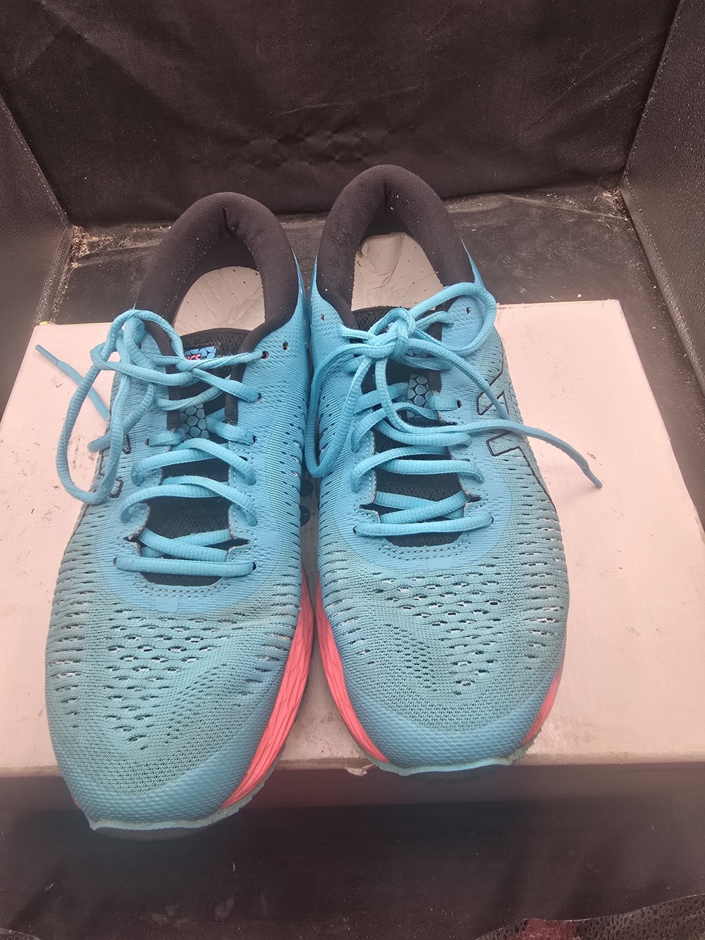 Asics Turquoise‎ Athletic Running Shoes with Pink Midsole